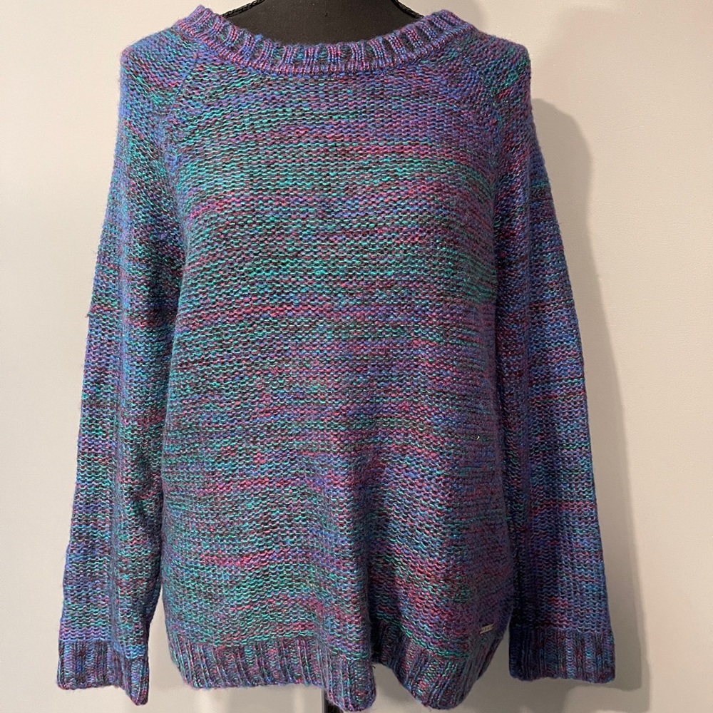 Roxy hi-low sweater!